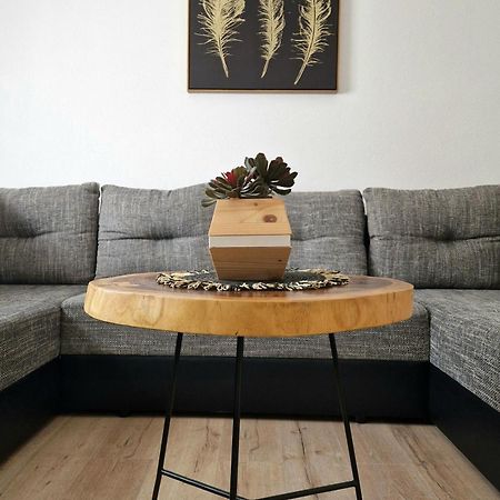 2 Bedroom Apartment Ljubica Sinj Esterno foto