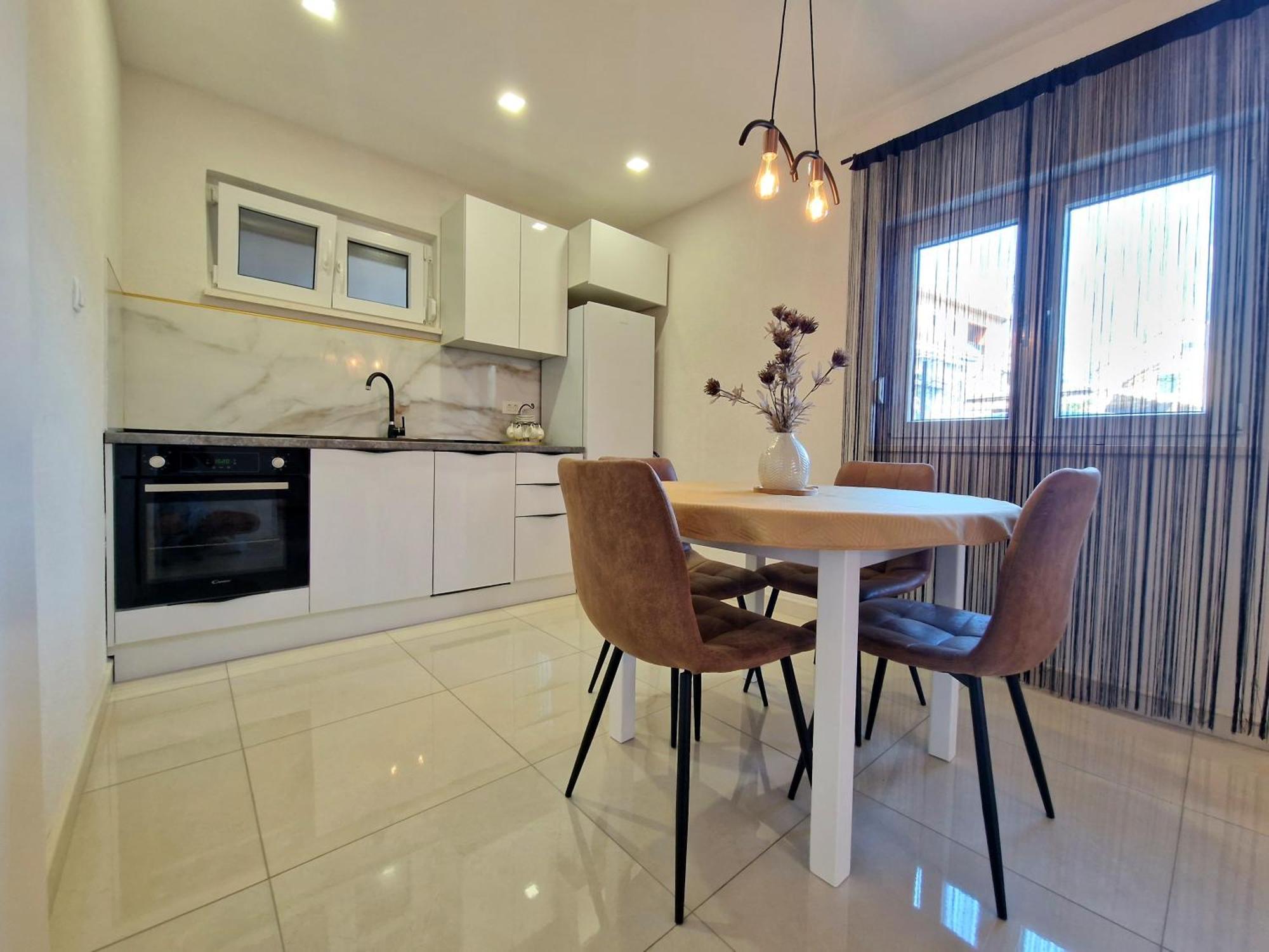 2 Bedroom Apartment Ljubica Sinj Esterno foto